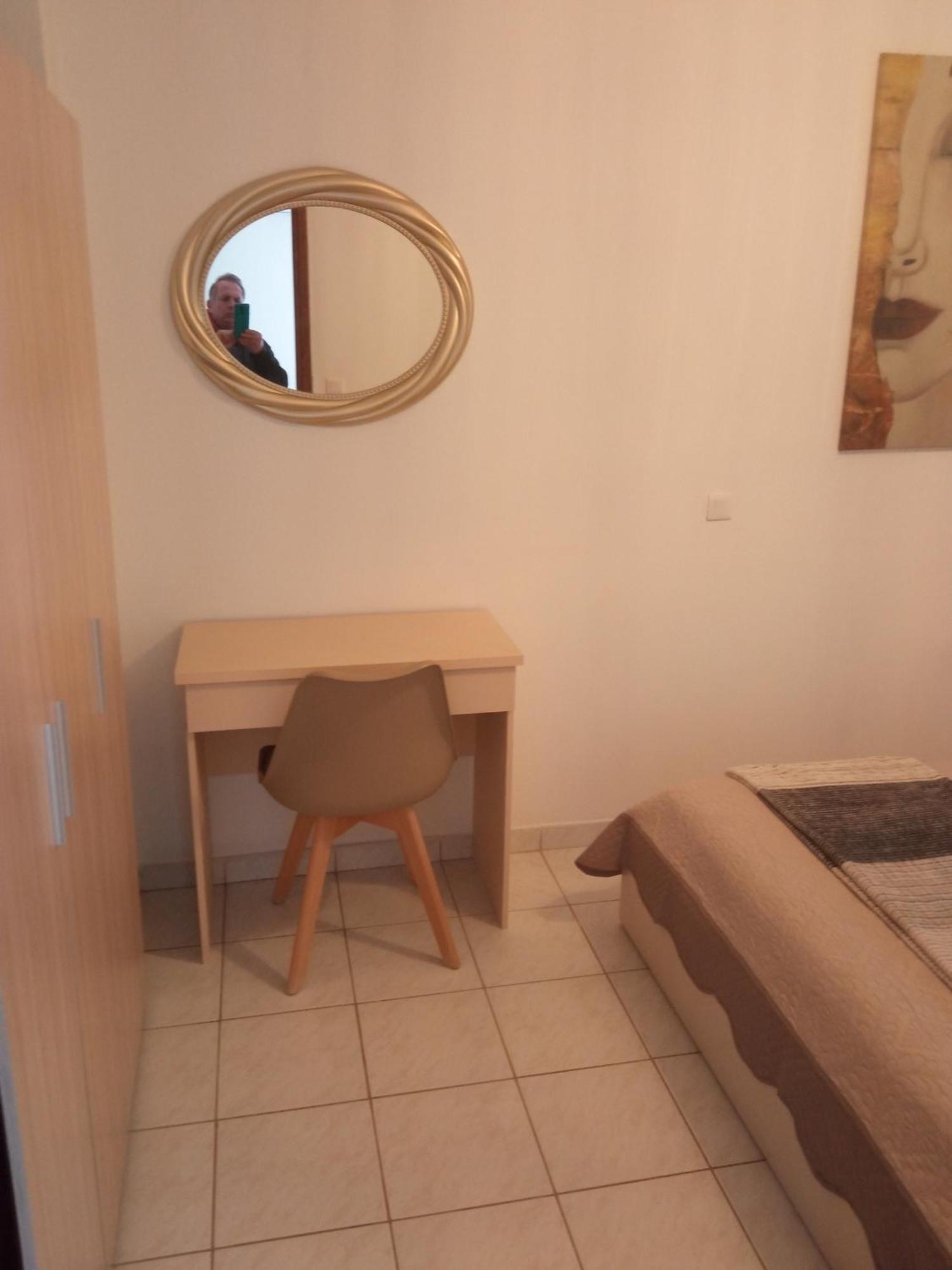 Snuggery Elegant Apartment อาโยส นิโกลาออส ภายนอก รูปภาพ